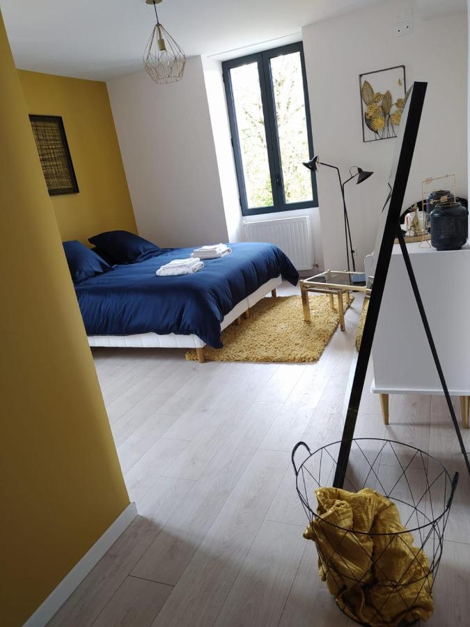 Au Bouchon Hotel Saint-Aigulin Buitenkant foto