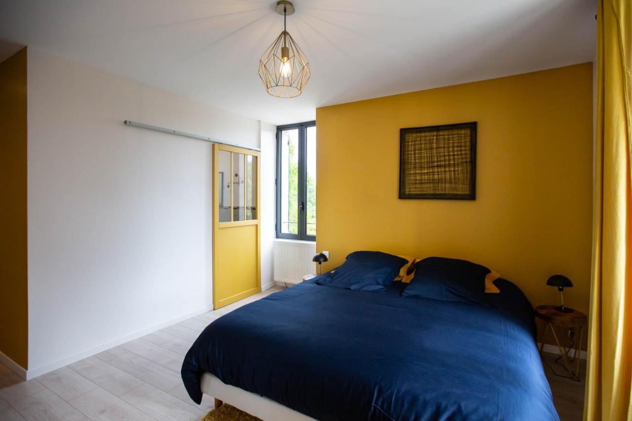 Au Bouchon Hotel Saint-Aigulin Buitenkant foto