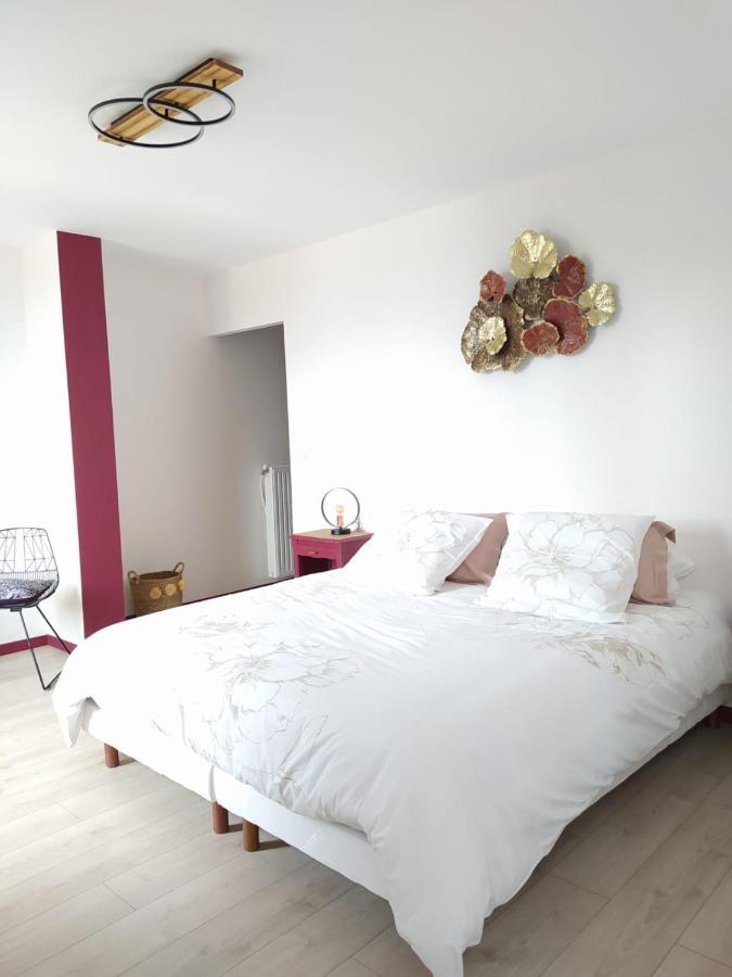 Au Bouchon Hotel Saint-Aigulin Buitenkant foto