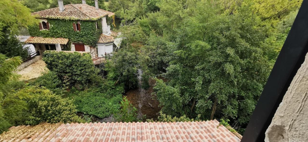 Au Bouchon Hotel Saint-Aigulin Buitenkant foto